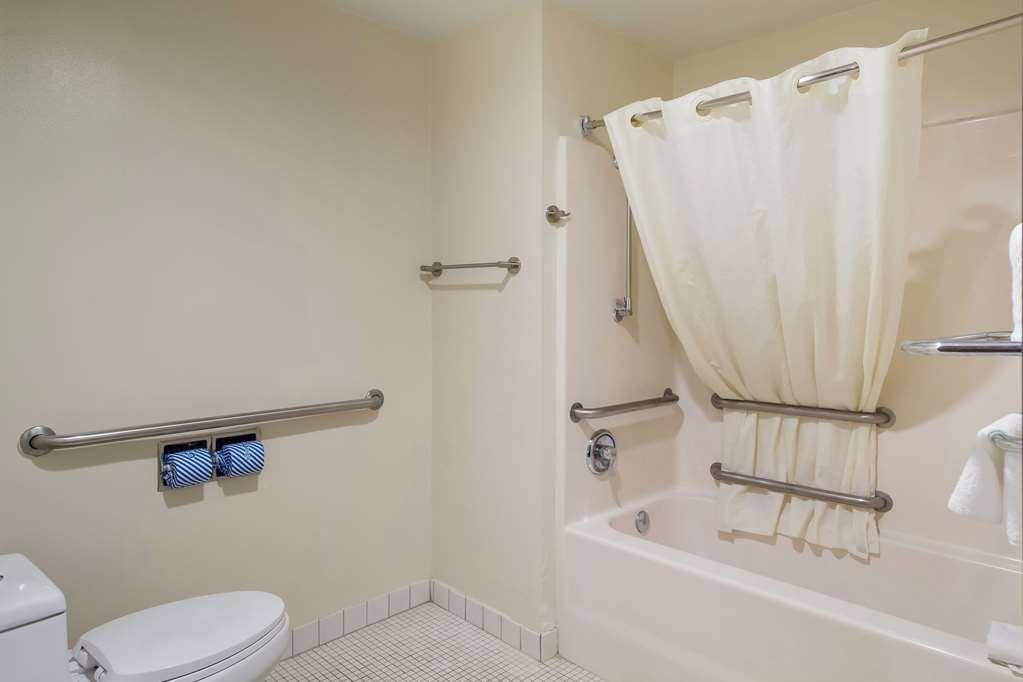 Rodeway Inn Houston North Greenspoint Szoba fotó