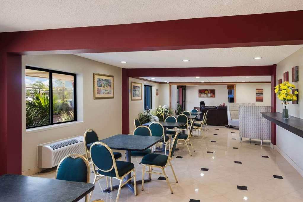 Rodeway Inn Houston North Greenspoint Étterem fotó